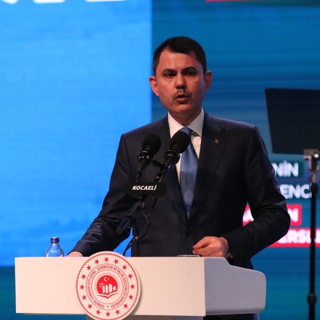 Bakan Kurum: Belediyelerinizde yolsuzluğun kitabını yazdınız (2)