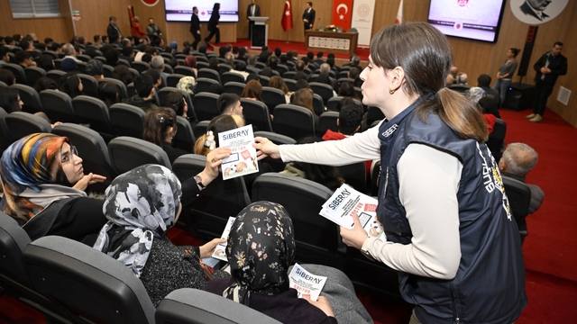 Adıyaman'da dolandırıcılığa karşı farkındalık semineri düzenlendi