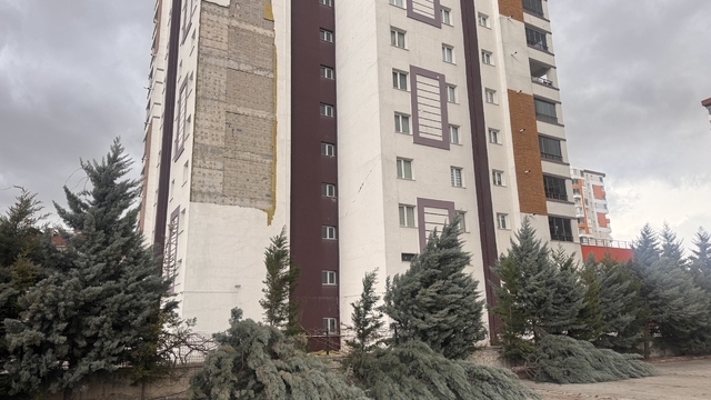 Kayseri'de fırtına yaşamı olumsuz etkiledi