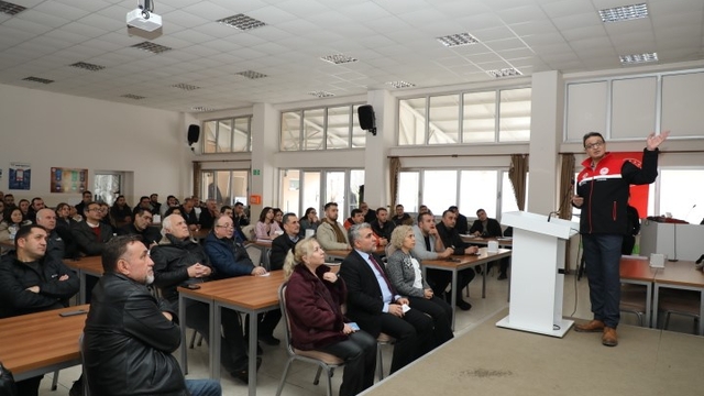 Bitki koruma ürünleri hakkında bilgilendirme toplantısı yapıldı