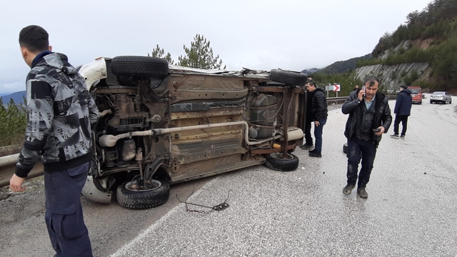 Bolu'da cenaze dönüşü kaza: 2 yaralı