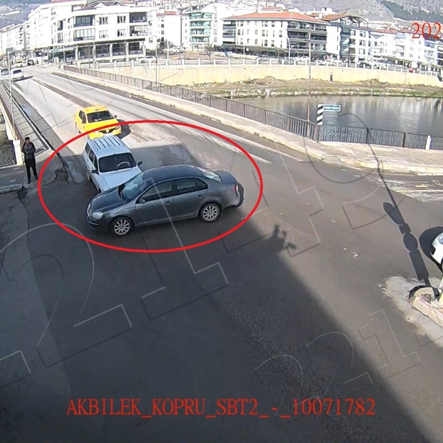 Amasya'da trafik kazaları KGYS kameralarına yansıdı