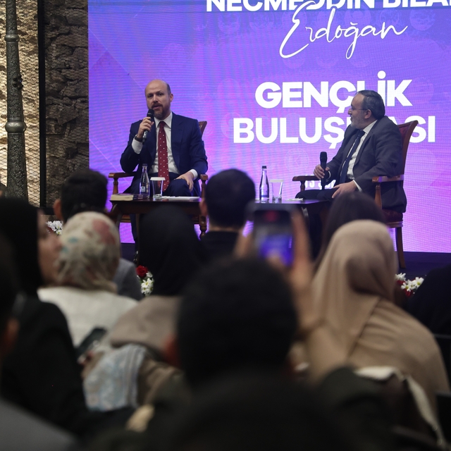 Bilal Erdoğan Konya'da gençlerle buluştu