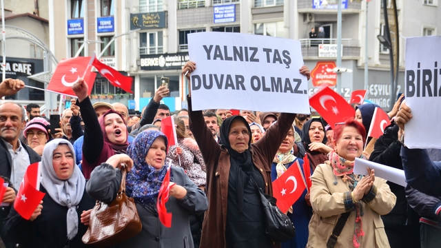 Samsun'da idari yapı değişikliği tepki gördü