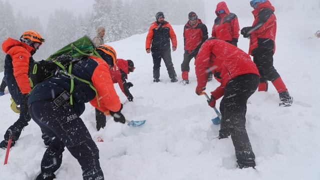 Kastamonu'da Ilgaz Dağı'nda "Çığda Arama Kurtarma" tatbikatı gerçekleştirildi