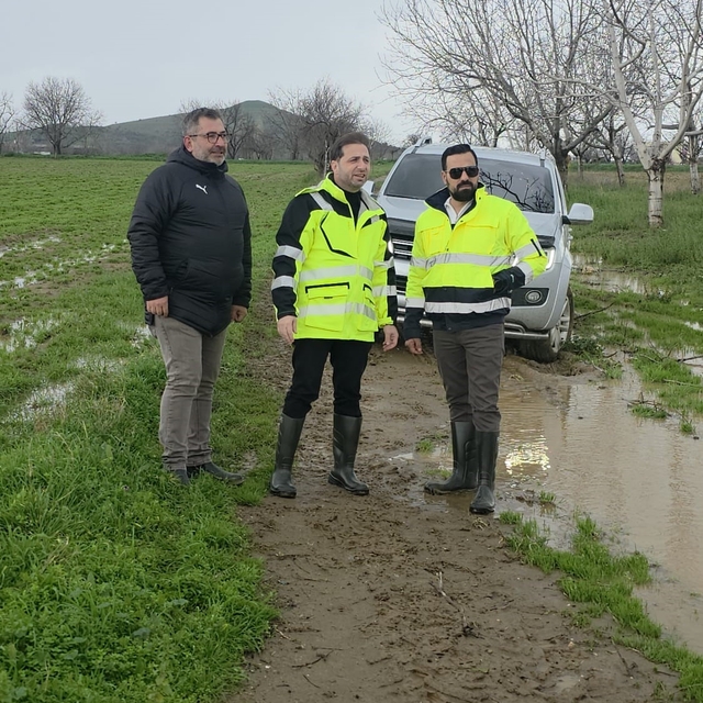 İzmir'de gazeteci habere giderken haber oldu