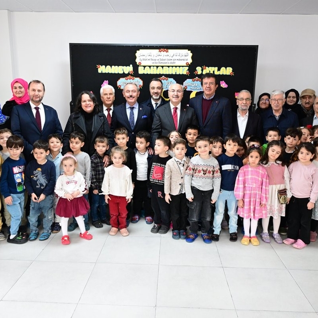 Denizli'de Valide Sultan Camii ve Sağlık Merkezi hizmete açıldı