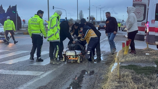 Erzincan'da iki araç çarpıştı: 2 yaralı