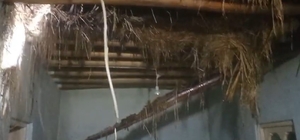 Yüksekova'da korkutan yangın: Bir aile evsiz kaldı