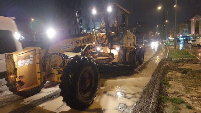 Kahramanmaraş'ta şiddetli yağışa karşı seferberlik