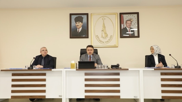 Kadına yönelik şiddet ve çocuk koruma çalışmaları, Kütahya'da çok yönlü olarak değerlendirildi