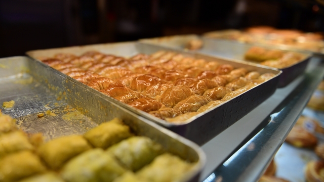 Osmangazi Belediyesi'nden fırınlara ve tatlıcılara Ramazan denetimi
Osmangazi'de Ramazan öncesi sağlıklı ve güvenilir gıda için yoğun denetim