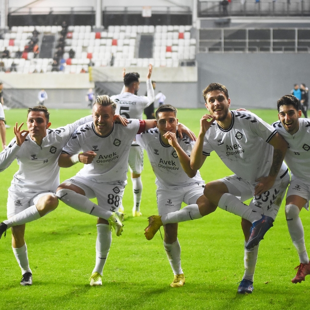 Altay deplasmanda Söke ile oynuyor