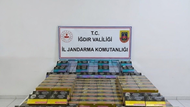 Iğdır İl Jandarma Komutanlığı’ndan kaçak elektronik sigara operasyonu