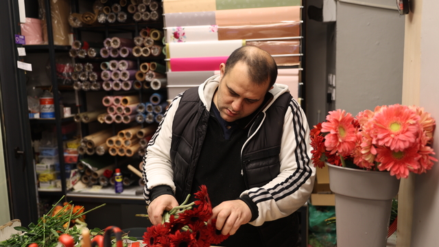 Trakya'da Sevgililer Günü yoğunluğu çiçekçilere yansıdı