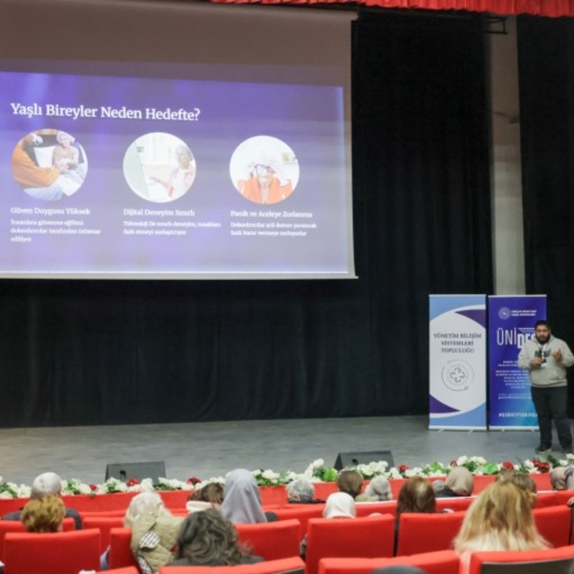 Tazelenme Üniversitesi öğrencilerine siber güvenlik farkındalık eğitimi