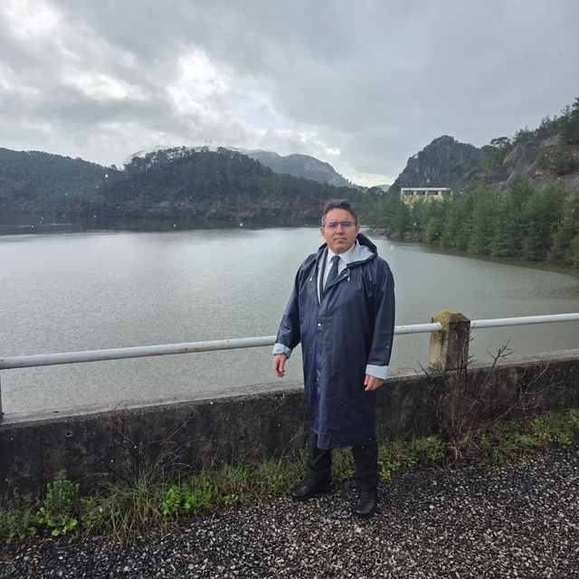 Muğla'da doluluğu yüzde 110'a ulaşan Marmaris Atatürk Barajı'ndan su tahliy...