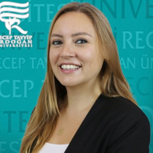 Akademisyen Gülçin, 10'uncu kattaki evinin balkonundan düşüp öldü