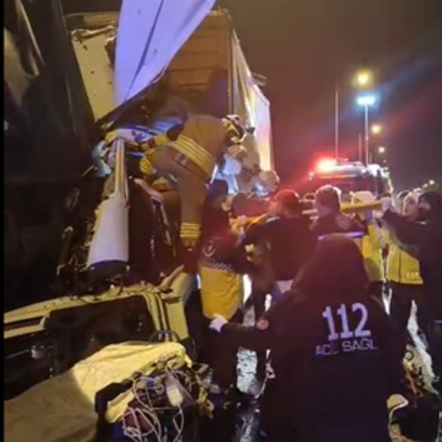 Bolu Dağı Tüneli çıkışında kaza; baba öldü, oğlu yaralandı