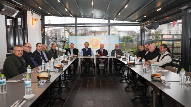 Başkan Özlü gazetecilerle bir araya geldi