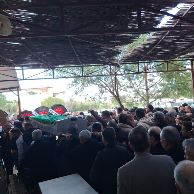 Didim meclis üyesi Erol'un evladı son yolculuğuna uğurlandı