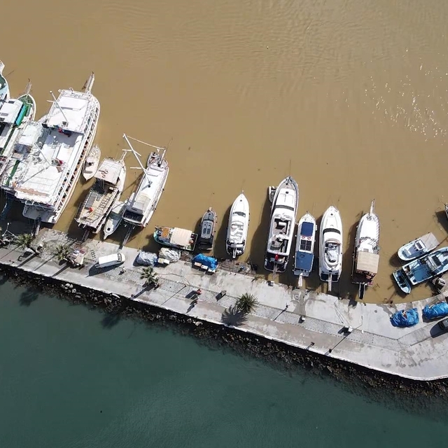 Muğla'da Gökova Körfezi'nin rengi değişti