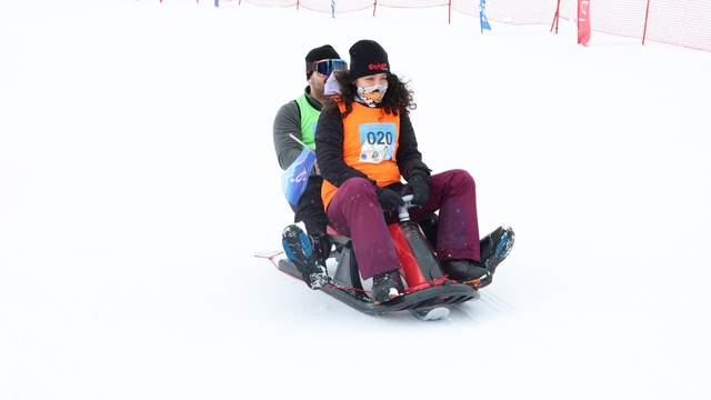 Eşler, Sevgililer Günü'nde birbirini en hızlı çekmek için yarıştı
Erciyes'te 10'uncu 'Artık Çekilmez Oldun' Yarışması yapıldı