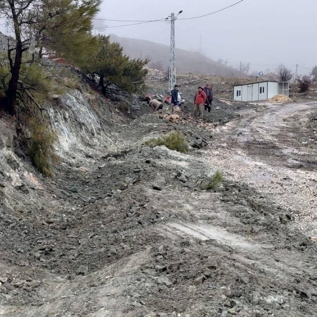 Karabahşılı Köyü'nde yağış sonrası çalışmalar başladı