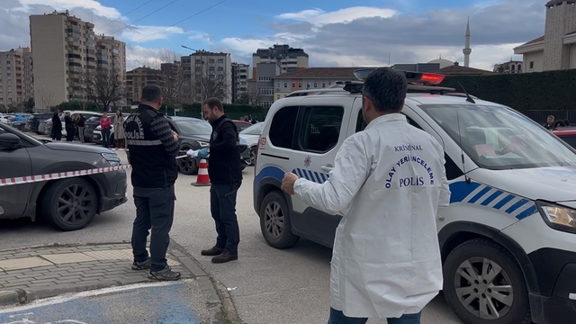 Bursa'da okul önünde kadın öğretmene silahlı saldırı düzenleyen eski nişanlısı tutuklandı