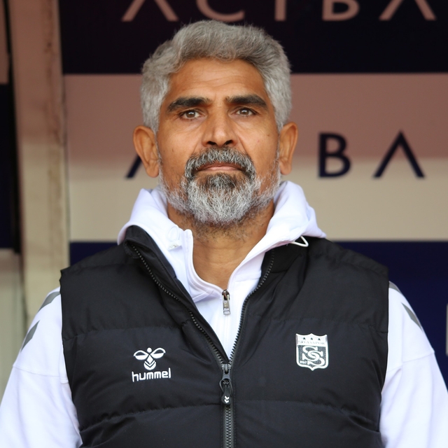 İsmet Taşdemir, Sivasspor'da ilk maçına çıktı