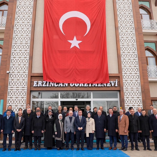 Erzincan'da yeni öğretmenevi hizmet binası Binali Yıldırım'ın katılımı ile...