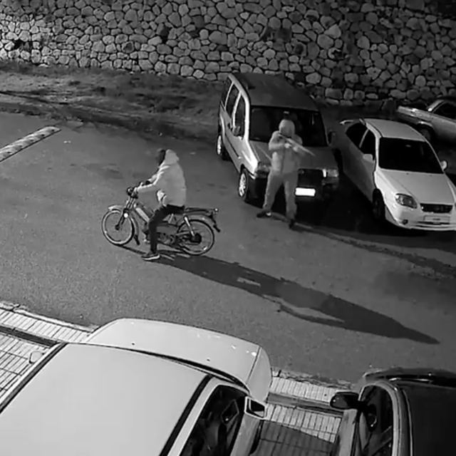 Motosikletli saldırganlar aynı iş yerini ikinci kez kurşun yağmuruna tuttu:...