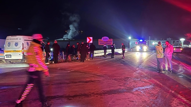 Otomobilin çarptığı kadın öldü