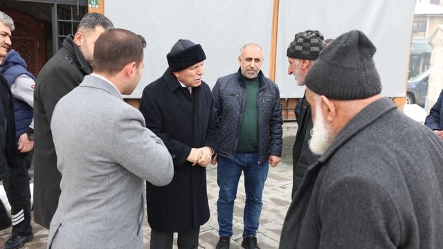 Başkan Sekmen: "Vatandaşımızın sıcak sohbetleri bizim için paha biçilemez"