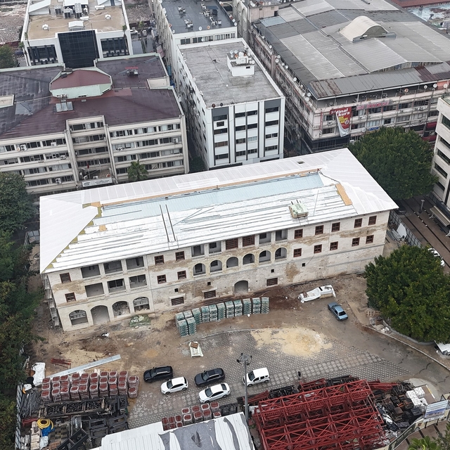 Mersin'de geçmişi yaşatan dönüşüm
Tarihi binalar restore edilip kent yaşamı...