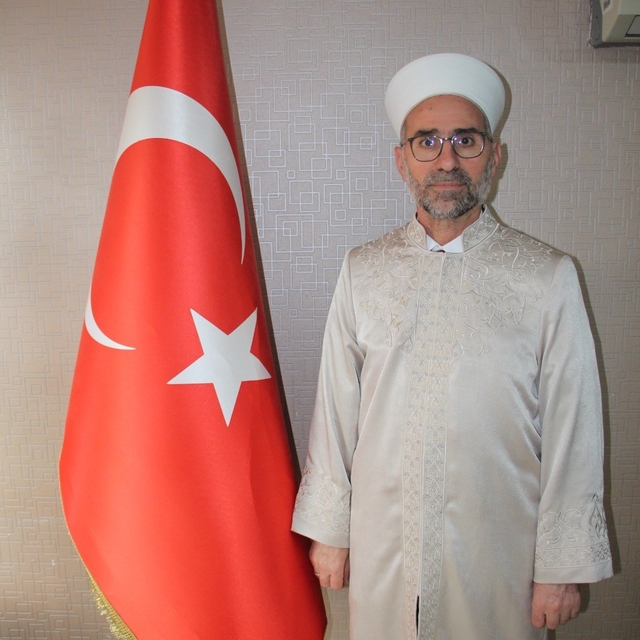 Geçen yıl 3 camide eda edilen hatimle teravih namazı, bu yıl Kumluca'da 5 c...