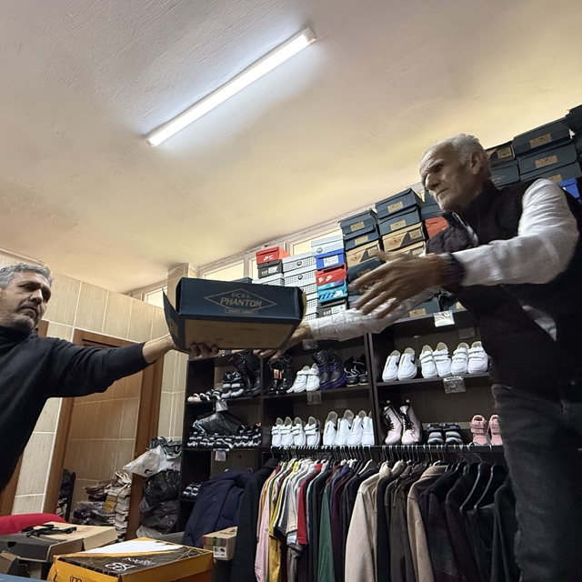 Diyarbakır'da binlerce yetim ve öksüzün ihtiyacı öğretmenlerin aracılığıyla...