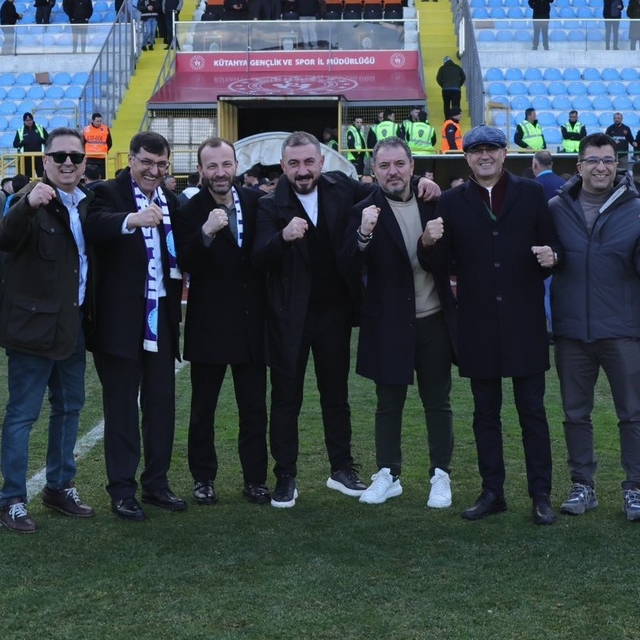 Başkan Eyüp Kahveci ve Vali Musa Işın'dan Kütahyaspor'a tebrik