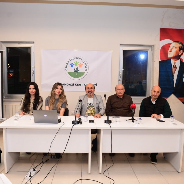 Osmangazi Belediyesi'nden sporcu ailelerine yol gösteren panel