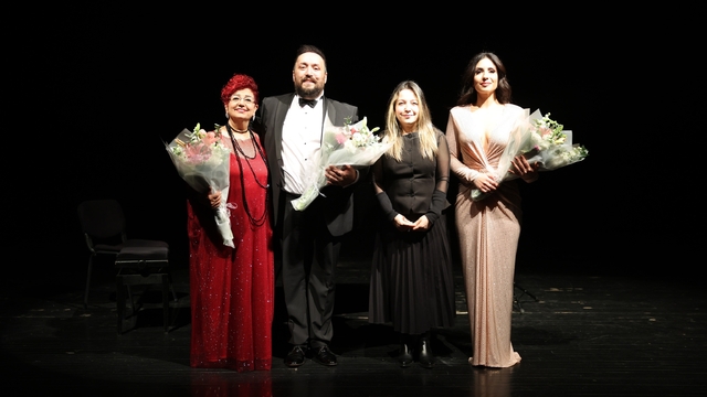 Nilüfer'de müzik dolu bir 'Sevgililer Günü' akşamı