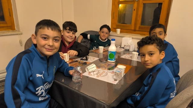 Minik kramponlar moral depoladı