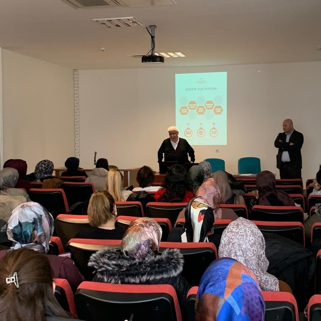 Elazığ'da tanıdan tedaviye temel yaklaşım eğitimi verildi