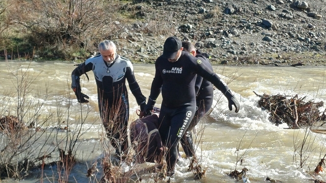 Tokat'ta kayıp olarak aranan kadının cesedi dere yatağında bulundu