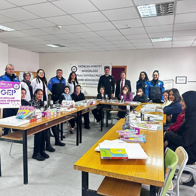 "Hep Birlikte Aileyiz" projesiyle kurs açıldı