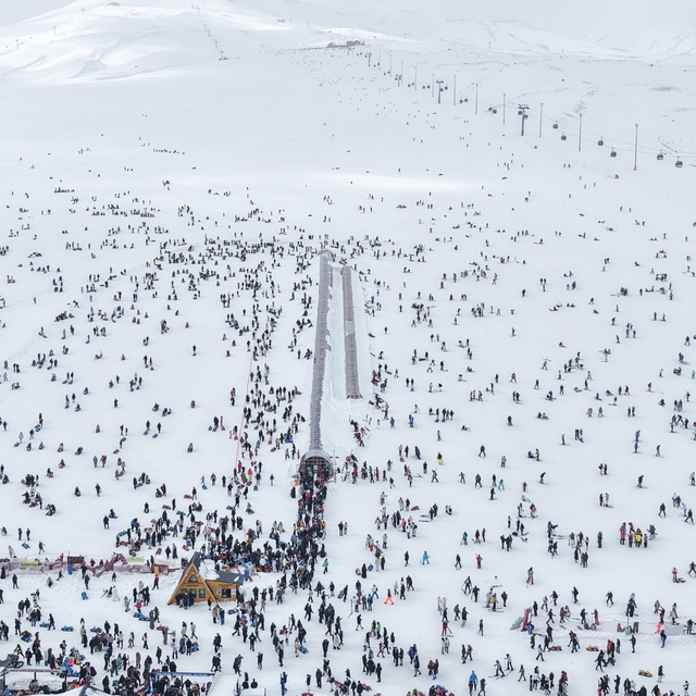 Erciyes'te hafta sonu pistler kayakçılarla doldu
