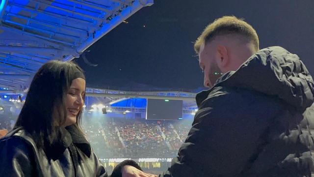 14 Şubat'ta tribünde evlilik teklifi