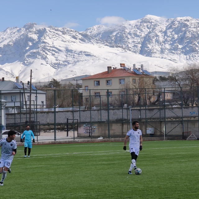 Van'da amatör futbol maçları devam ediyor
Van 1. Amatör Ligi B Grubu: Bosta...