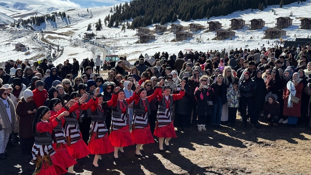 Giresun'da "Kar Festivali" renkli görüntülere sahne oldu