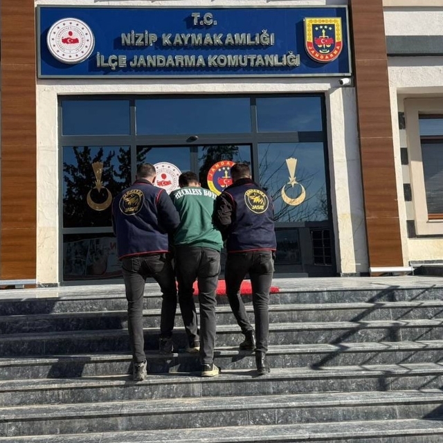 Kesinleşmiş 10'ar yıl cezayla aranan 2 şahıs yakalandı