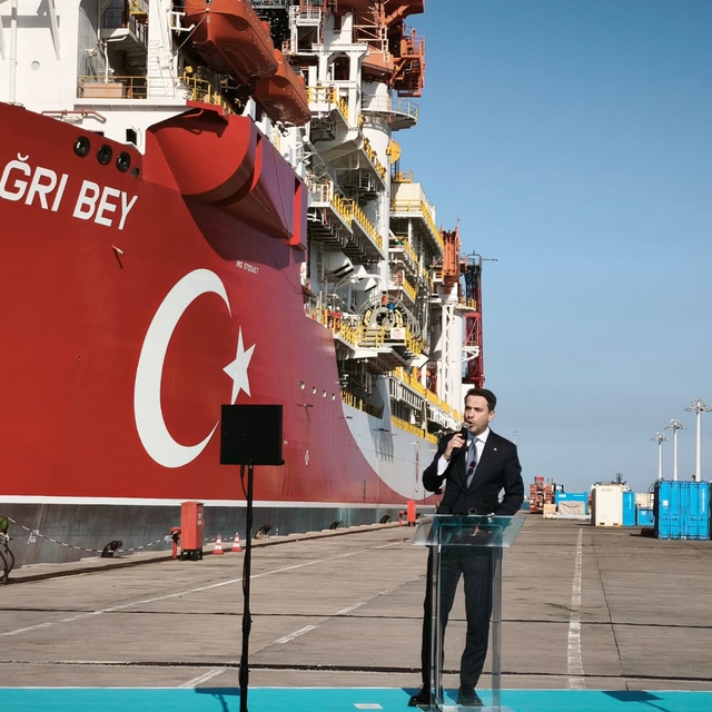 Bakan Bayraktar: Türkiye Cumhuriyeti tarihinin en büyük projesi Mersin'de h...